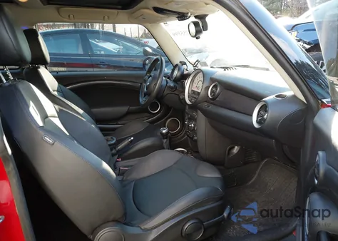 2013 Mini Clubman Cooper S z USA, uszkodzony, nr VIN WMWZG3C5XDTY32510